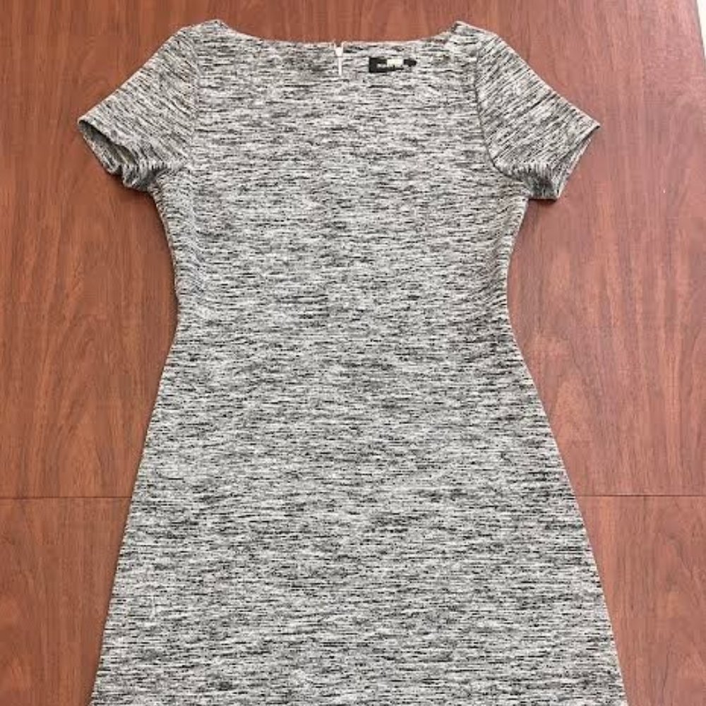 Grey pattern knee length dress